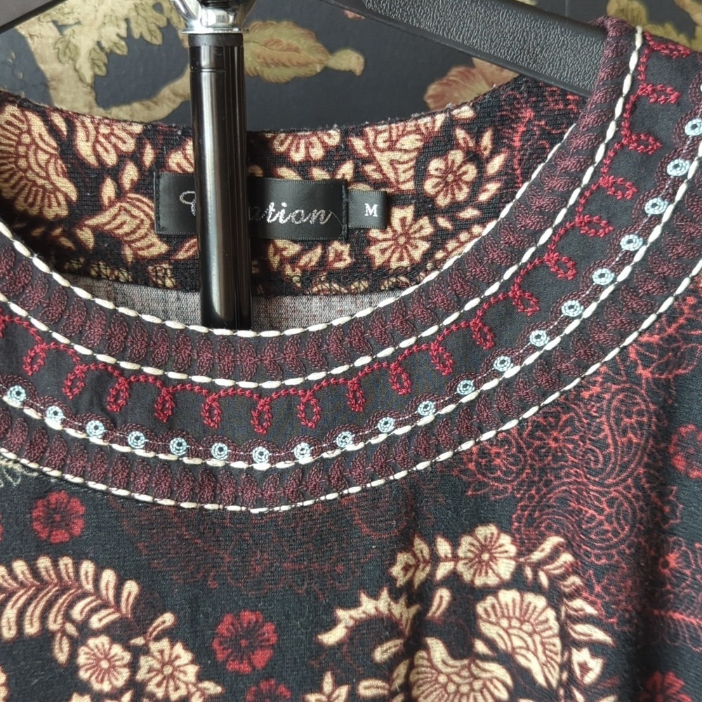 Creation Paisley Abstract Print Tunic Blouse Scoop Neck Stitched Embellishment M - Picture 3 of 7